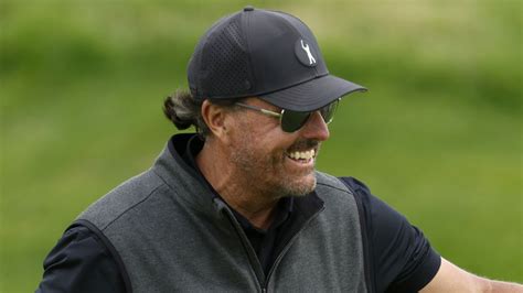 phil mickelson score today at liv|LIV Golf Invitational Series: Phil Mickelson four back as Charl .